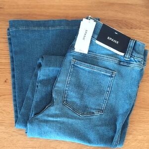 SPANX FLAIR STRETCH JEANS